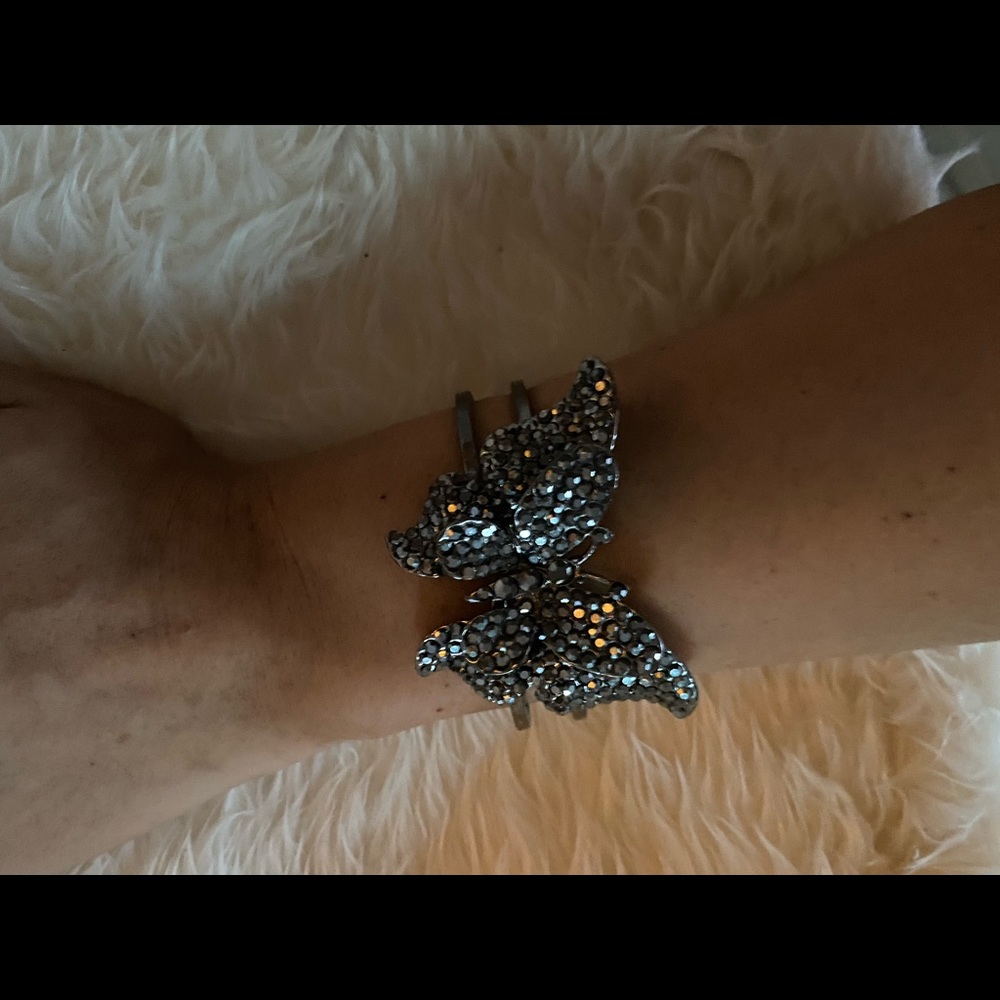 Butterfly Rhinestone Bracelet - Picture 3 of 3